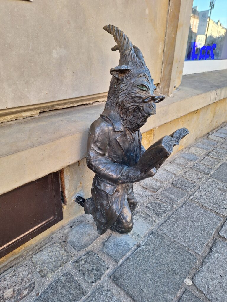 Das Zicklein aus Lublin (Polen) namens Jan liest „Die Puppe“ von Bolesław Prus