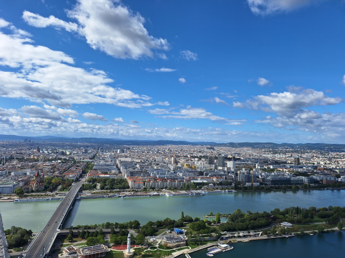 Blick über Wien vom Dach der DC2-Tower