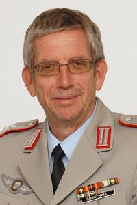 Oberst Lothar Dobschall