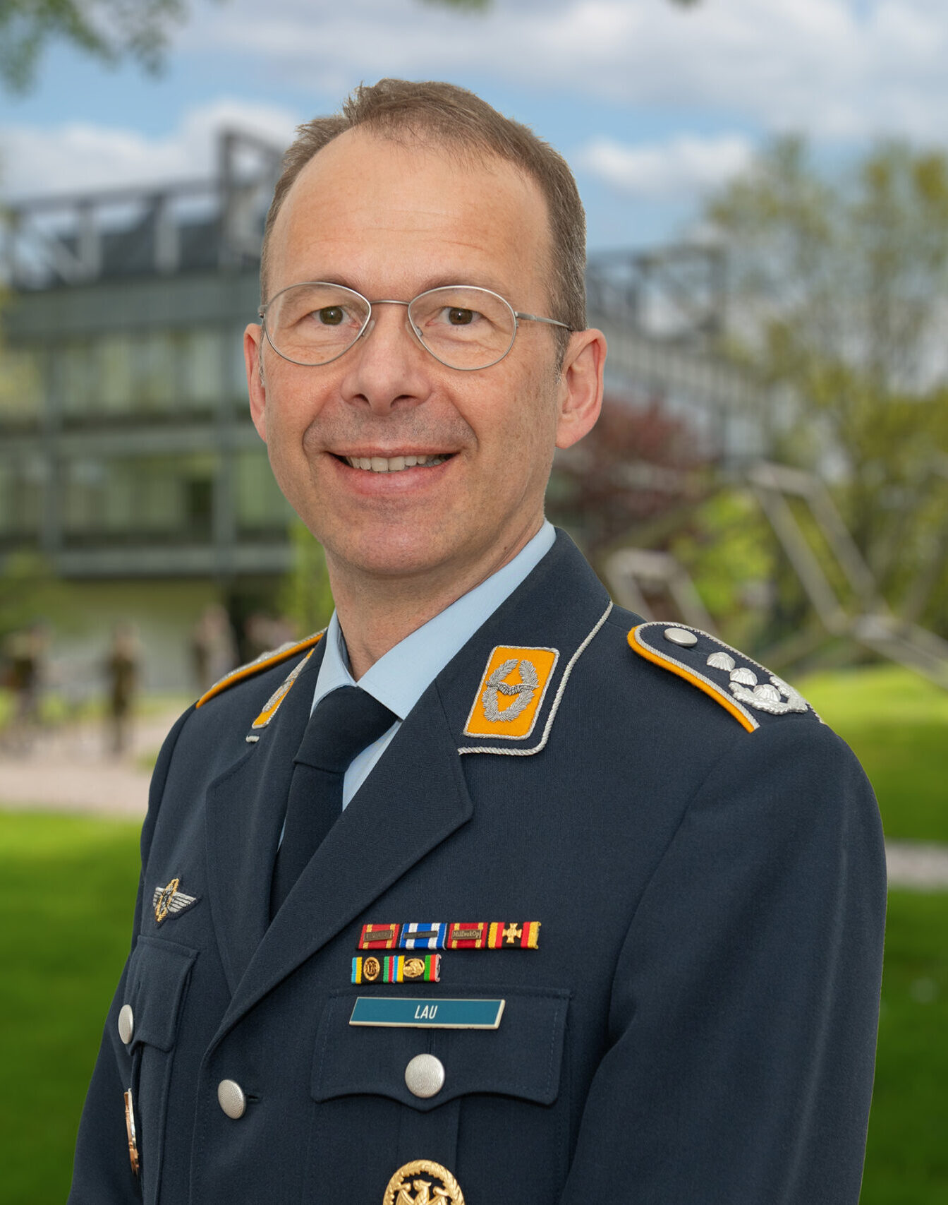 Portrait Oberst Lau