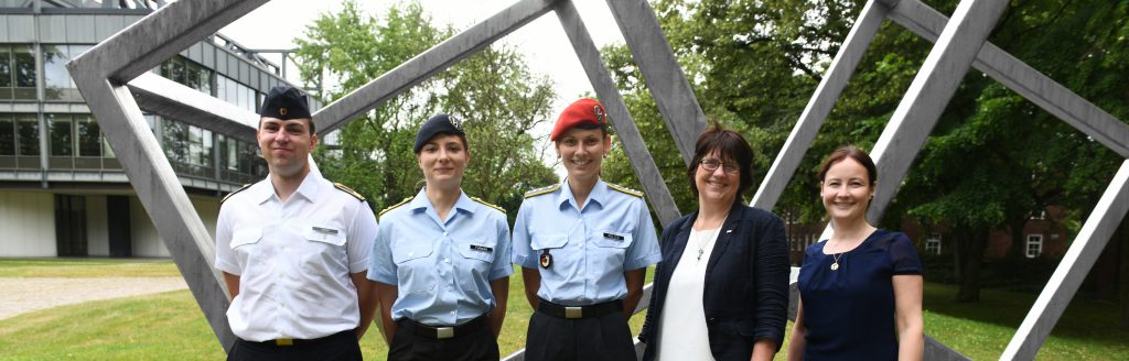 Gruppenfoto der Gleichstellungsbeauftragten der HSU