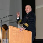Vizeadmiral Carsten Stawitzki, Abteilungsleiter Ausrüstung im Bundesministerium der Verteidigung, referierte über agiles Arbeiten in Projekten der Ausrüstung.