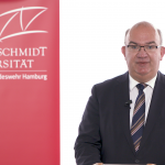 Universitätspräsident Prof. Dr. Klaus Beckmann über das Konzept für den Arbeits- und Gesundheitsschutz auf dem Campus